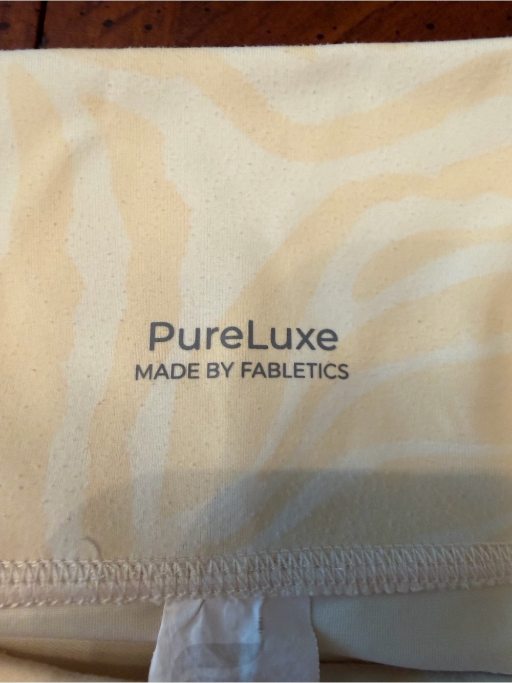 Fabletics PureLuxe Zebra Print Sports Bra & Biker Shorts Set XL Cream Yellow - Picture 6 of 8